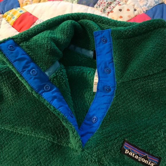 Patagonia Green and Blue Quarter Button-Up - Picture 4 of 6